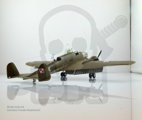 Mistercraft D-08 PZL P-37B Łoś II 1:72 + farbki 2 pędzelki klej