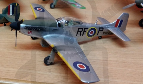 Mistercraft D-270 P-51D-25 Big Beautiful Doll 1:72