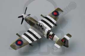 Hobby Boss 80243 P-51C Mustang polskie malowanie 1:72