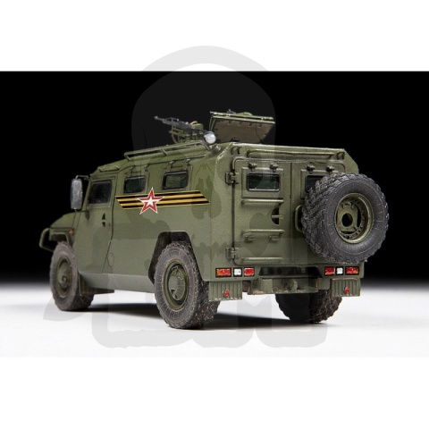 1:35 Russian armored vehicle GAZ Tiger