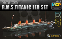 Academy 14220 R.M.S. Titanic z oświetleniem led - MCP 1:700
