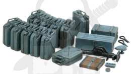 1:35 Tamiya 35315 Jerry Can Set (Early)