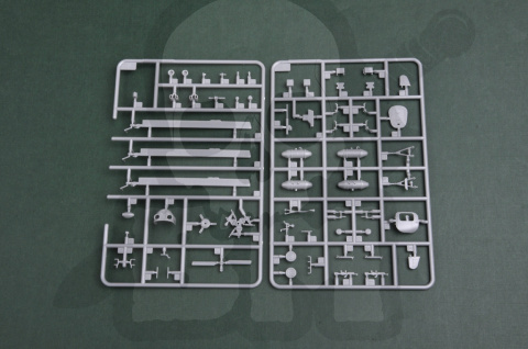 Hobby Boss 87243 Helikopter MI-2URN Hoplite (polskie malowanie) 1:72