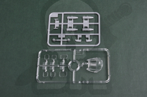 Hobby Boss 87243 Helikopter MI-2URN Hoplite (polskie malowanie) 1:72