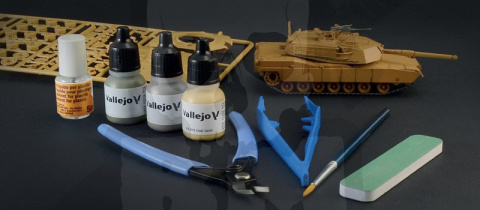 1:72 Complete Set for Modeling M-1 Abrams 1:72 Complete Set for Modeling M-1 Abrams