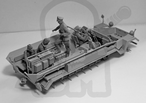 German Command Vehicle Crew (1939-1942) 4 figures German Command Vehicle Crew (1939-1942) 4 figures