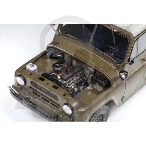 1:35 UAZ-469 Soviet 4WD Vehicle 1:35 UAZ-469 Soviet 4WD Vehicle