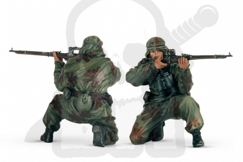 1:35 Soviet sniper team WWII