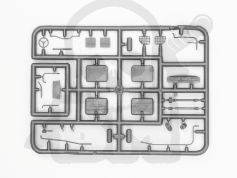 ATZ-4-131 Fuel Bowser 1:72