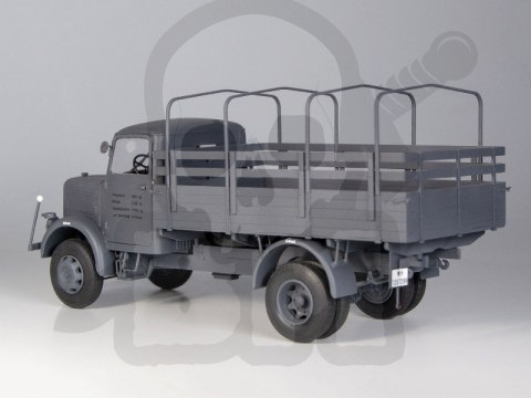 KHD A3000 WWII German Truck 1:35 KHD A3000 WWII German Truck 1:35
