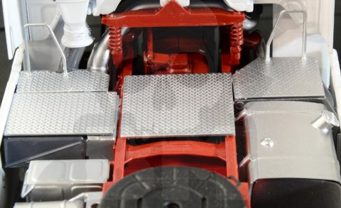 1:24 Iveco Turbostar 190.48 Special 1:24 Iveco Turbostar 190.48 Special