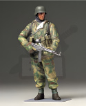 1:16 Tamiya 36304 WWII German Infatryman (Reversible Winter Uniform)