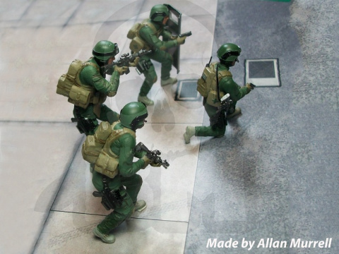 S.W.A.T. Team - 4 szt. 1:24 S.W.A.T. Team - 4 szt. 1:24