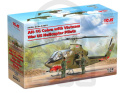 AH-1G Cobra with Vietnam War US Helicopter Pilots 1:32