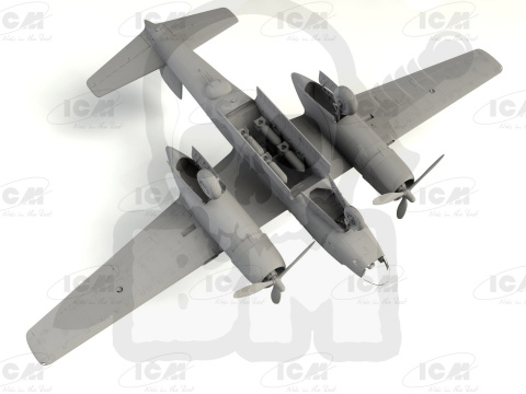 A-26C-15 Invader with pilots and ground personnel 1:48 A-26C-15 Invader with pilots and ground personnel 1:48