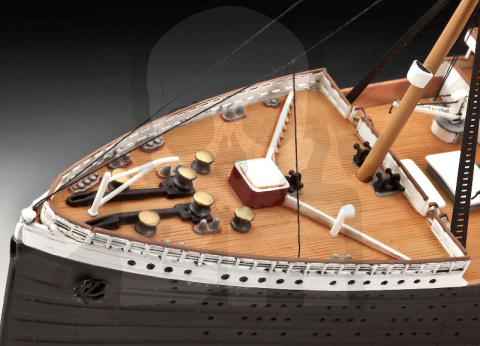 Revell 05715 R.M.S. Titanic - 100th anniversary edition Revell 05715 R.M.S. Titanic - 100th anniversary edition