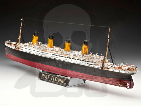 Revell 05715 R.M.S. Titanic - 100th anniversary edition Revell 05715 R.M.S. Titanic - 100th anniversary edition