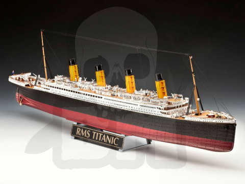 Revell 05715 R.M.S. Titanic - 100th anniversary edition Revell 05715 R.M.S. Titanic - 100th anniversary edition