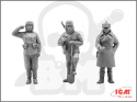 Red Army Infantry (1939-1942) 3 figures – officer, 2 soldiers 1:35