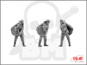 WWII German Firemen 4 figures 1:35