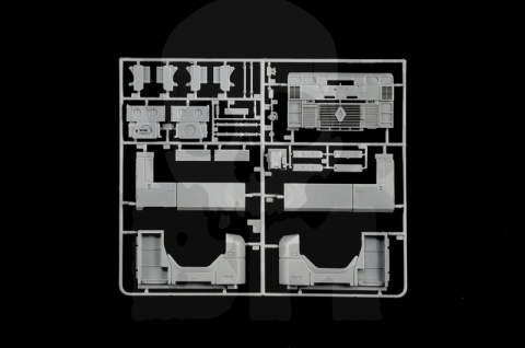 1:24 Model ciężarówki Renault AE500 Magnum