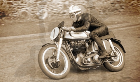 1:9 Model motocykla Norton Manx 550 cc