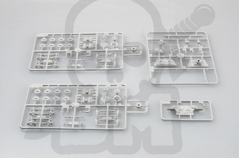 Trumpeter 07294 Sd.Kfz.186 Jagdtiger (Porsche) Zimmerit 1:72