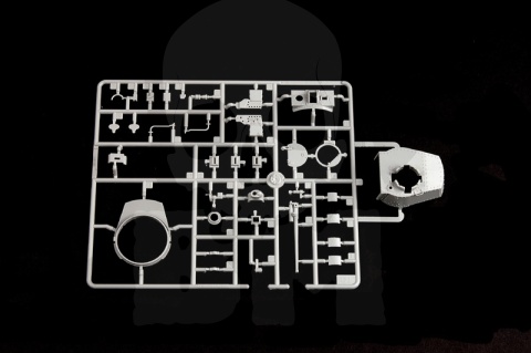 Trumpeter 01508 Panzertragerwagen z niemieckiego pociągu pancernego BP-42