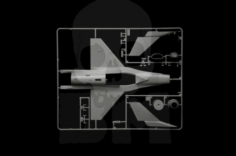 1:48 F-16C Fighting Falcon wersja PL