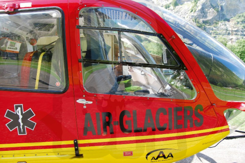 Revell 04986 EC-135 Air-Glaciers 1:72