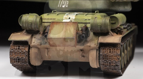 1:35 Soviet Medium Tank T-34/85 1:35 Soviet Medium Tank T-34/85