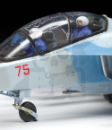 1:72 Russian training jet Yak-130