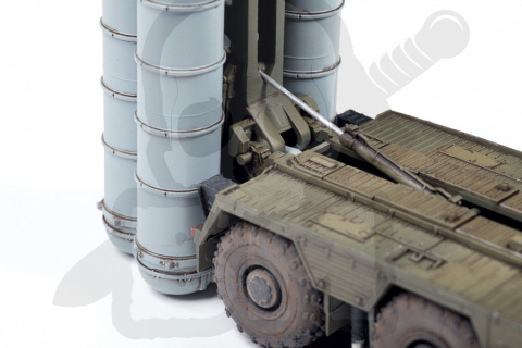 1:72 S-400 "Triumf" SA-21 Growler Russian Launch Vehicle 1:72 S-400 "Triumf" SA-21 Growler Russian Launch Vehicle